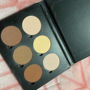 Anastasia Light - Medium contour kit✨